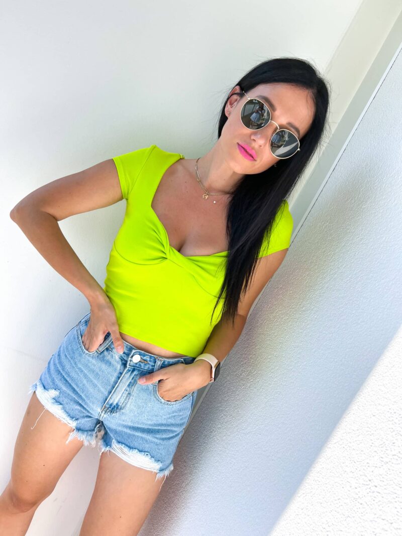 Naria top neon