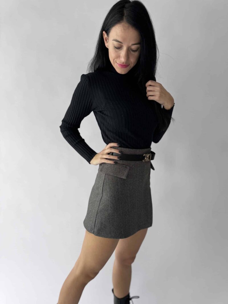 Skort s opaskom